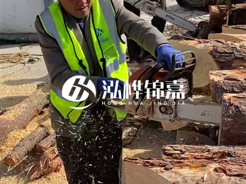 松木樁施工隊(duì)泓樺錦嘉 - 河道護(hù)岸用打樁木選什么材質(zhì)？